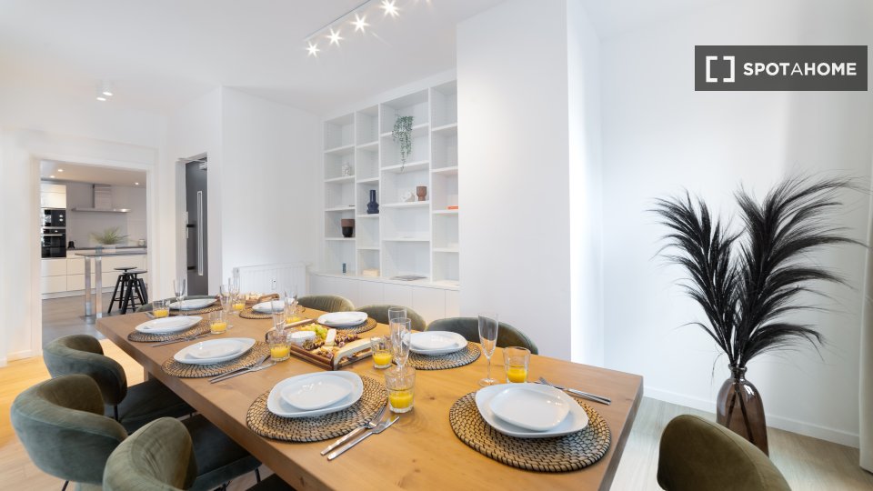 Apartment Brussels, 3 beds, 210m² — photo 2