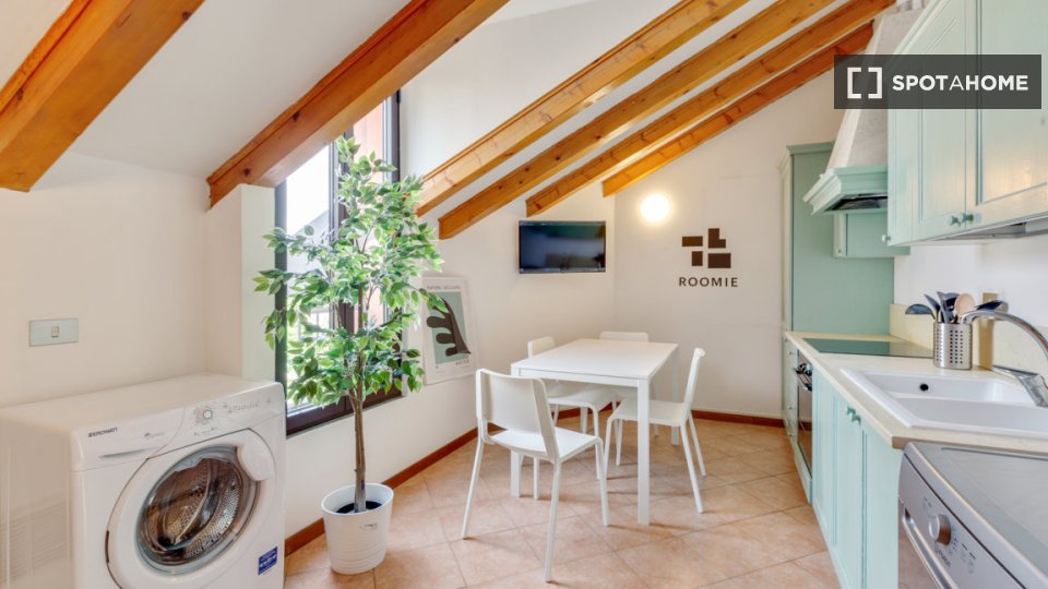 Double room Milan, 2 beds, 70m² — photo 5