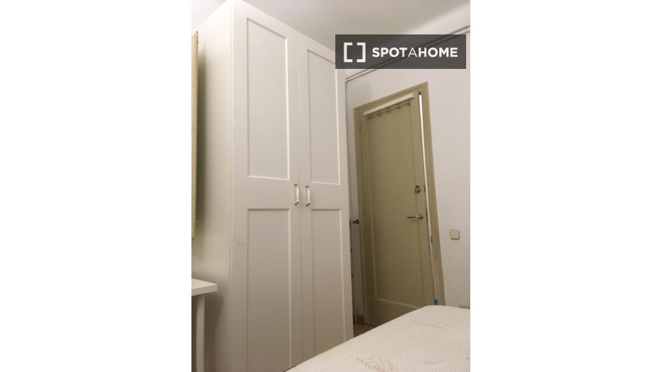 Double room Barcelona, 4 beds — photo 4
