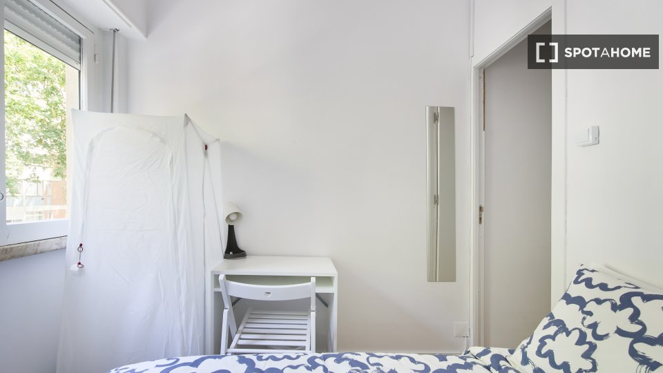 Double room Lisbon, 7 beds — photo 14