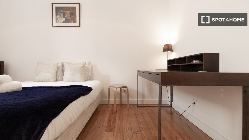 Apartment Lisbon, 2 beds — photo 23