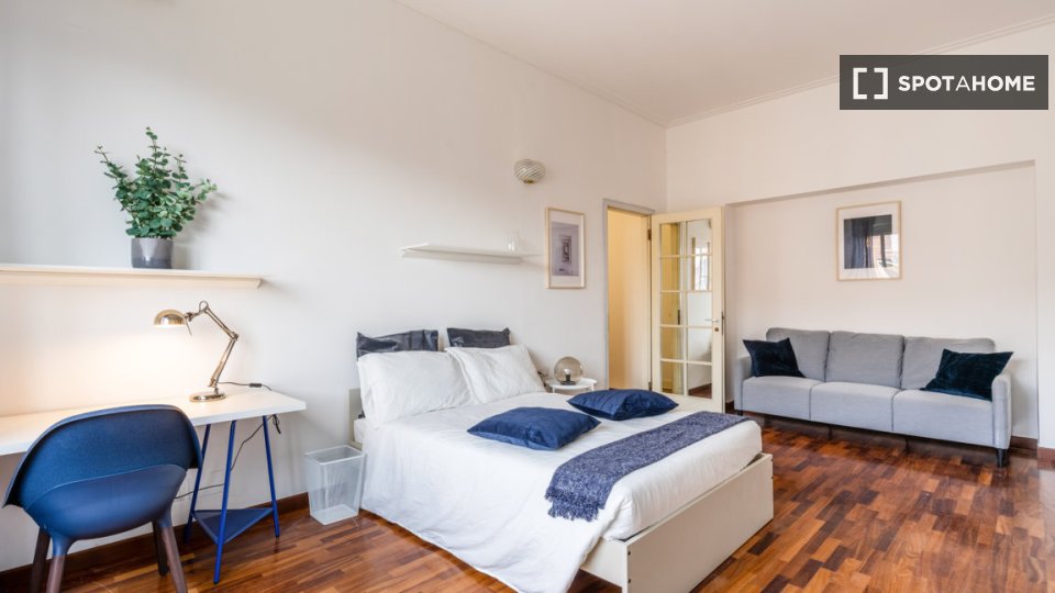 Double room Milan, 5 beds, 177m² — photo 3