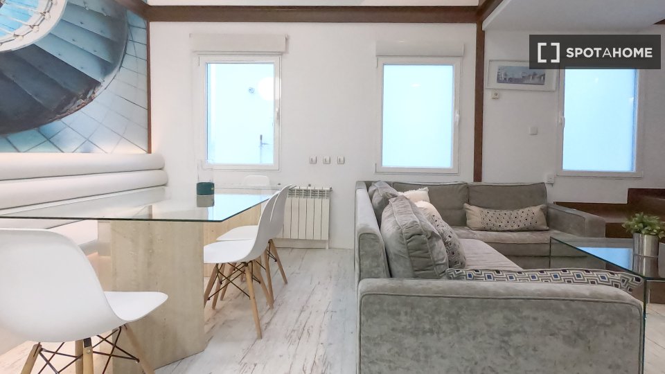 Apartment Salamanca, 2 beds, 70m² — photo 3