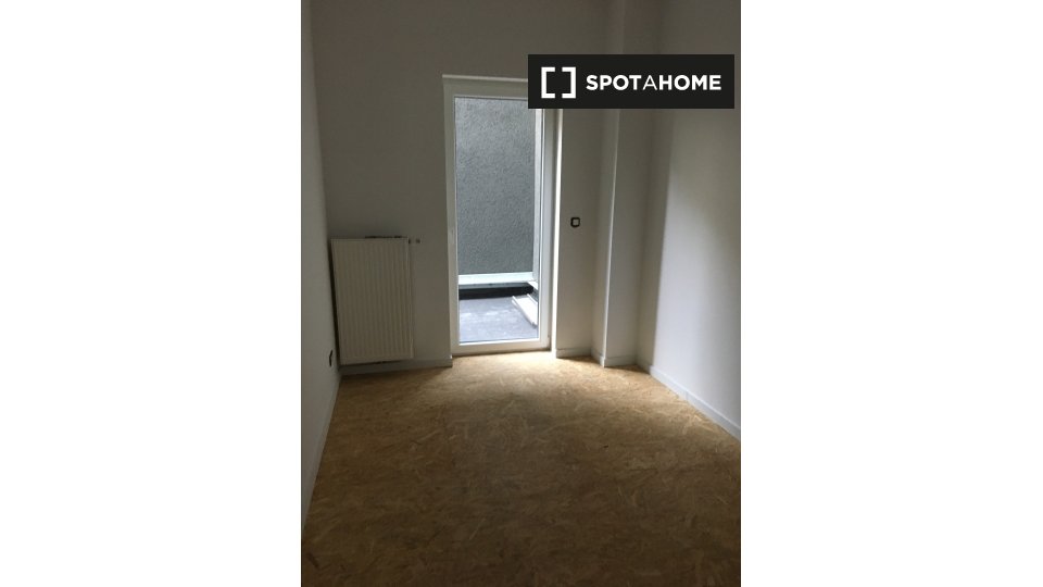 Double room Liege, 1 bed — photo 1