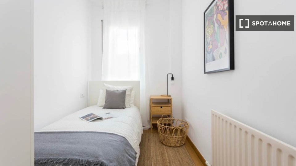 Double room Barcelona, 5 beds — photo 18