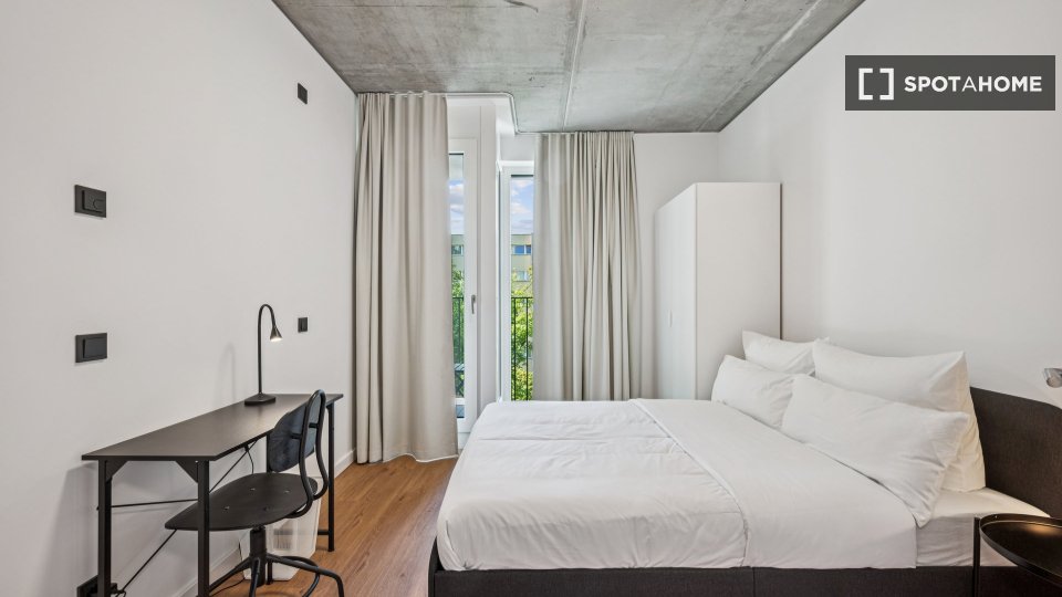 Double room Berlin, 3 beds, 57m² — photo 14