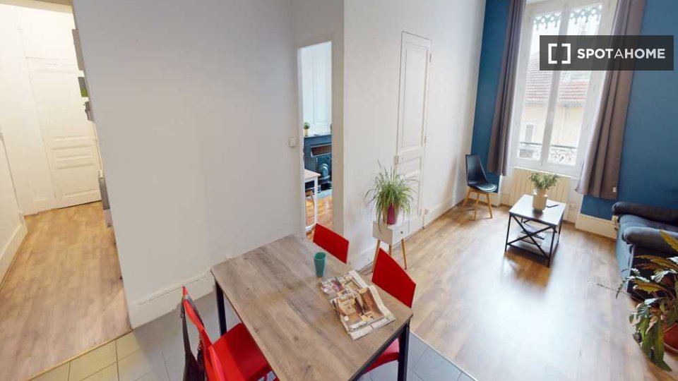 Camera doppia Lione, 3 camere, 80m² — foto 6