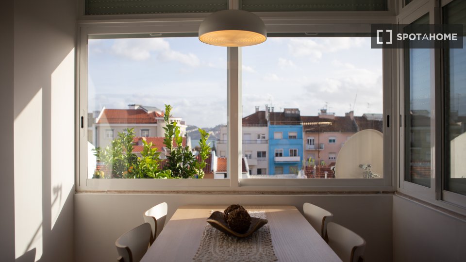 Apartment Lisbon, 2 beds, 65m² — photo 16