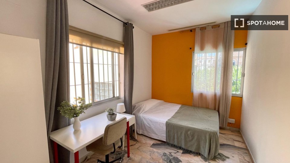 Double room Seville, 17 beds, 410m² — photo 60