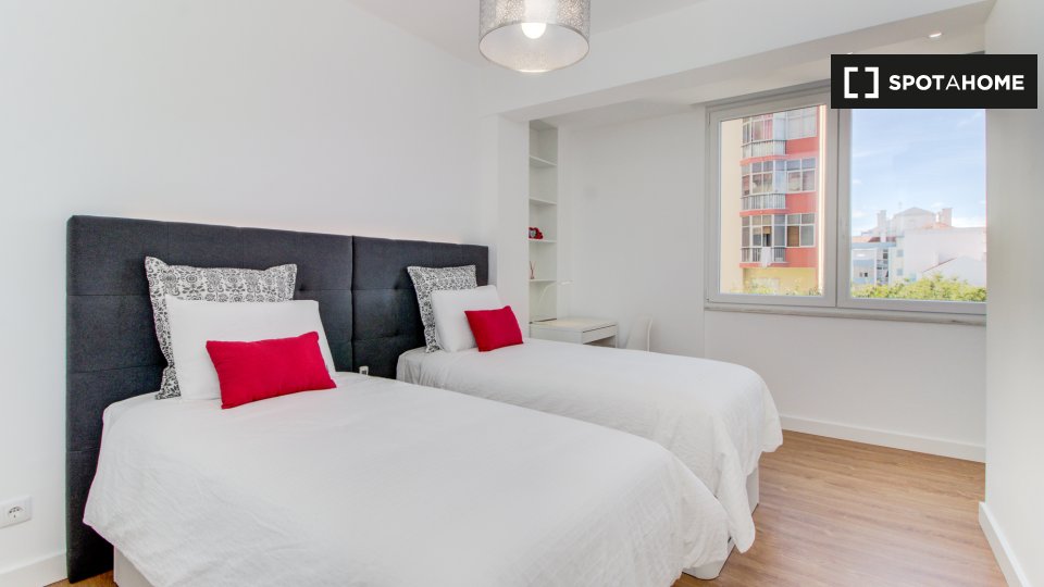 Apartment Lisbon, 1 bed, 55m² — photo 5