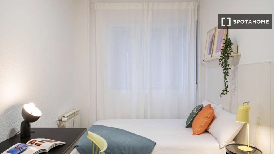 Double room Madrid, 25 beds — photo 15