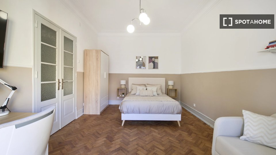 Double room Lisbon, 7 beds — photo 13