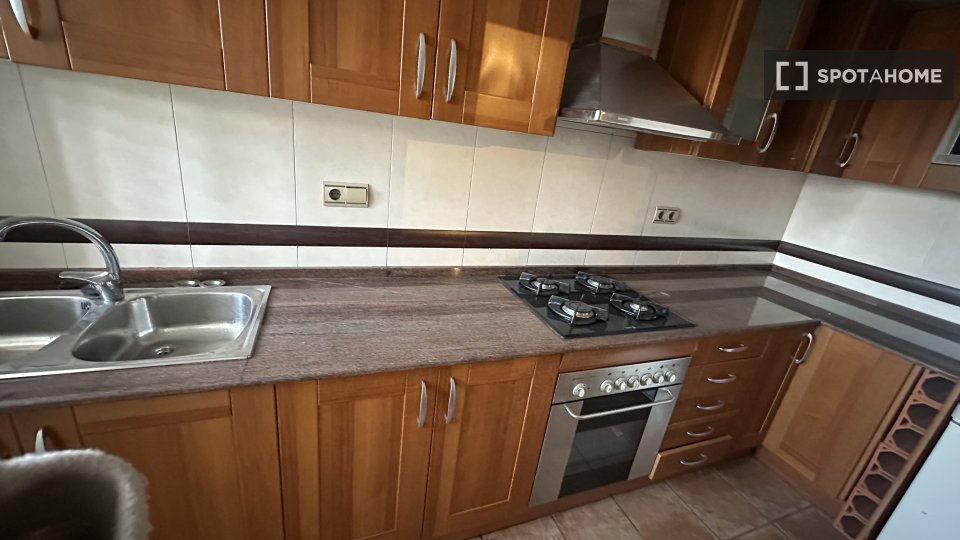 Double room Barcelona, 1 bed, 75m² — photo 4