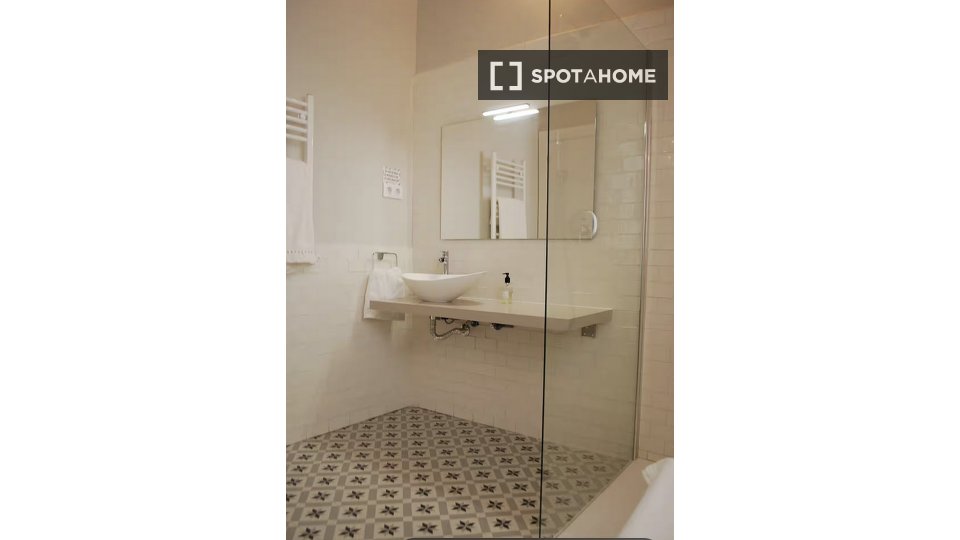 Apartment Madrid, 1 bed, 55m² — photo 38
