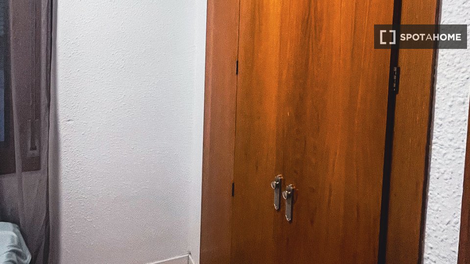 Double room Barcelona, 2 beds, 61m² — photo 2