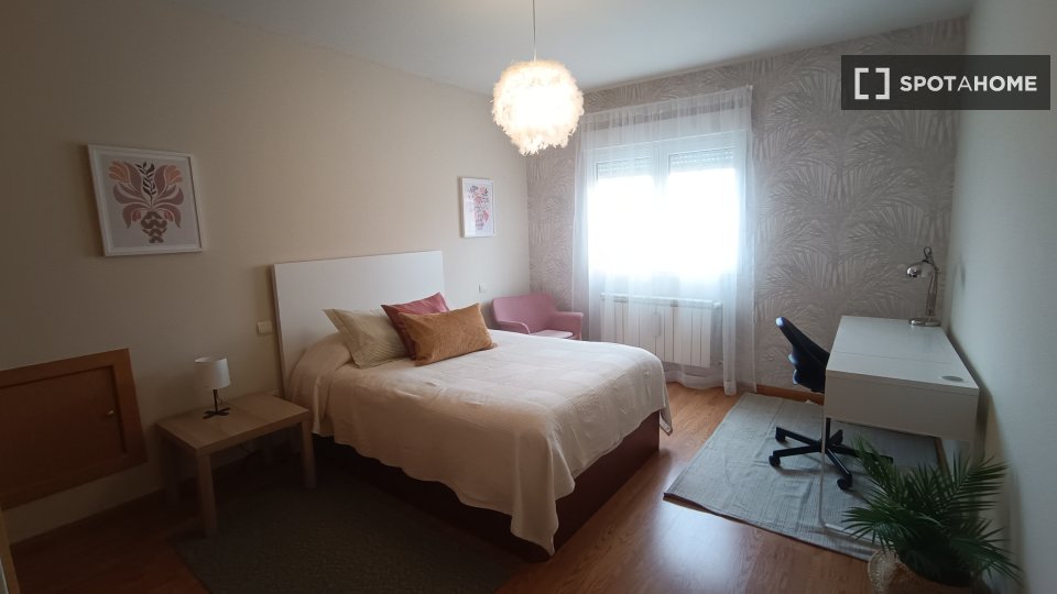 Double room Madrid, 5 beds — photo 8