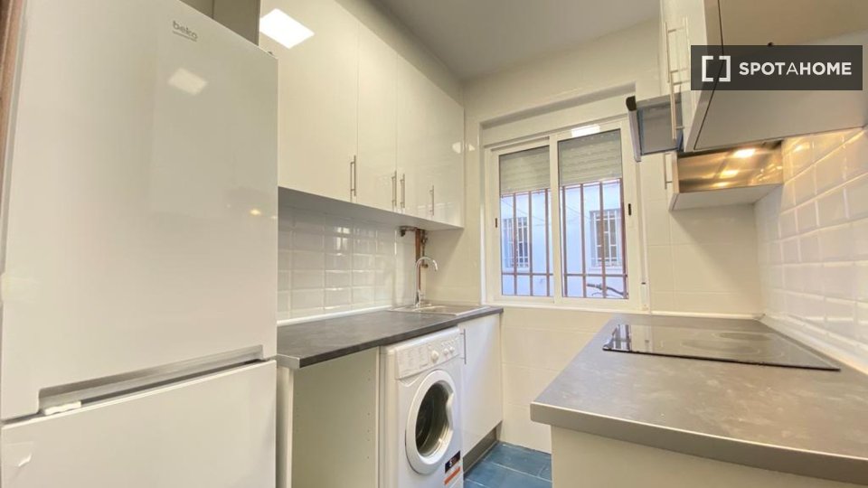 Double room Madrid, 4 beds — photo 7