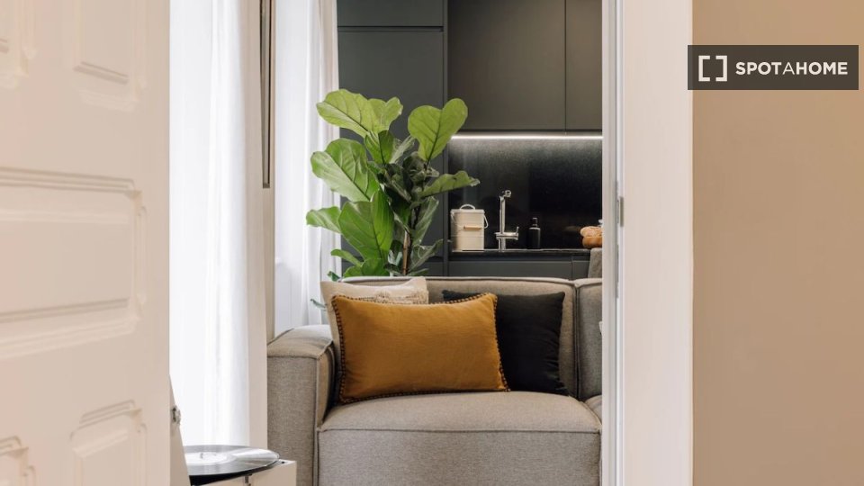Apartment Lisbon, 1 bed — photo 18