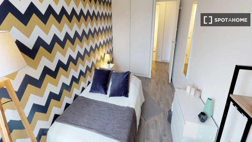 Double room Paris, 5 beds, 120m² — photo 10