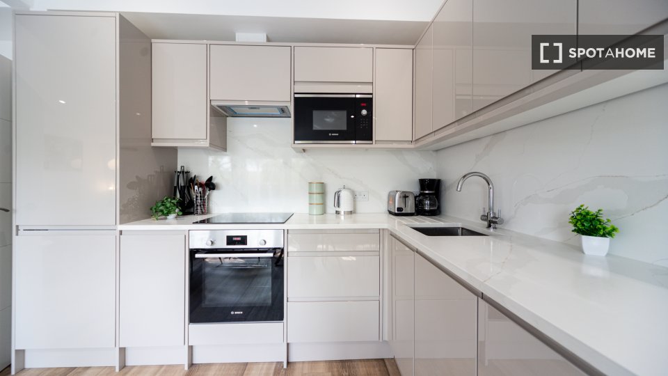 Apartment London, 2 beds, 60m² — photo 54