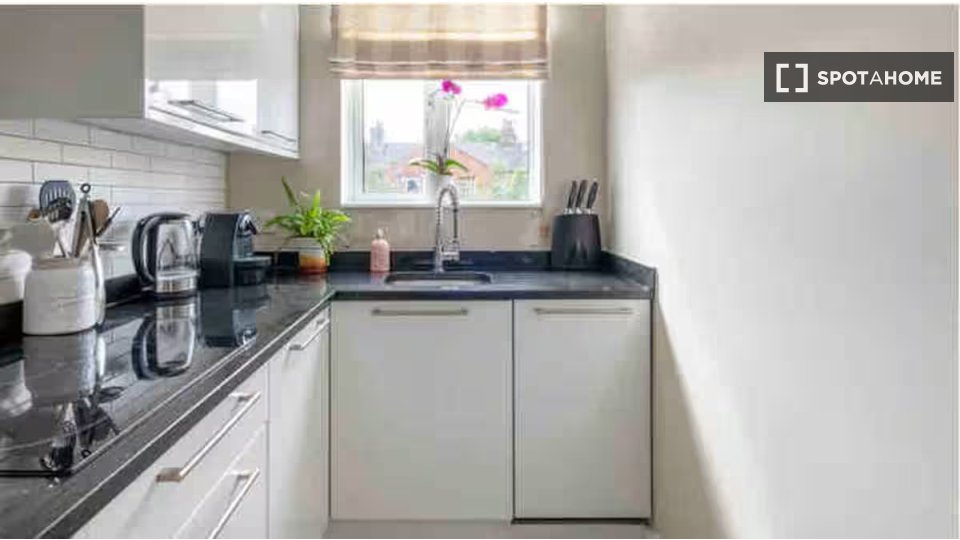 Apartment London, 2 beds — photo 9