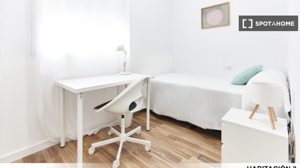 Double room Seville, 4 beds — photo 19