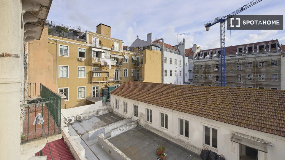 Double room Lisbon, 9 beds — photo 15