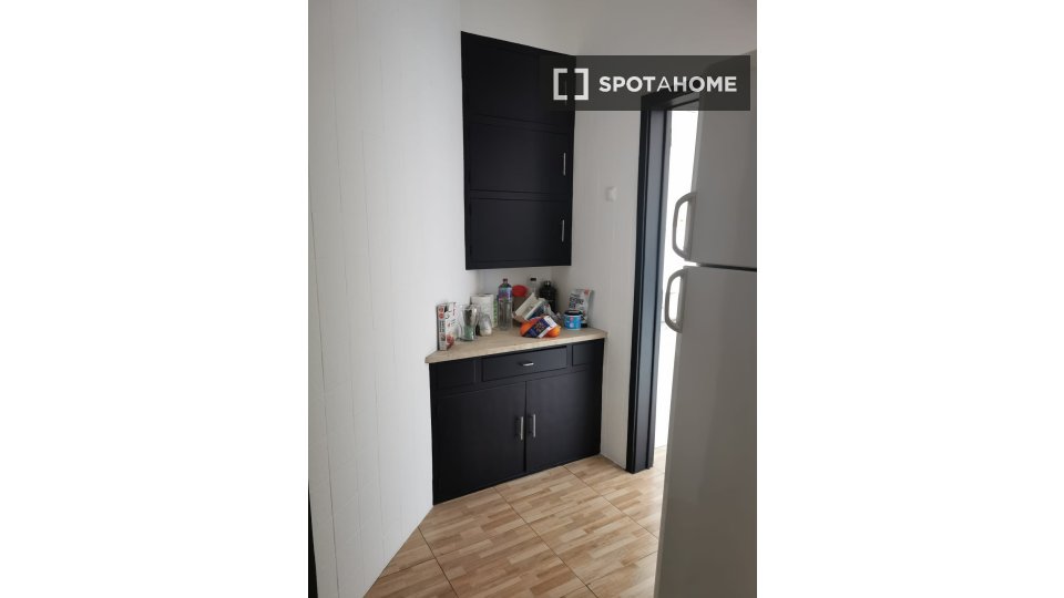 Double room Lisbon, 5 beds — photo 36