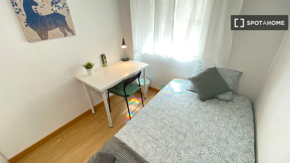 Double room Madrid, 4 beds — photo 6