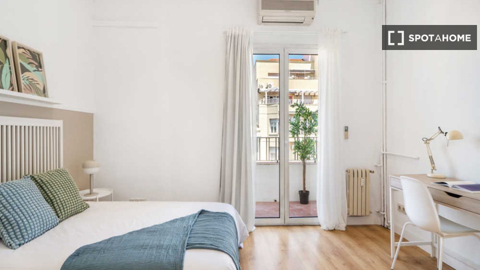 Double room Madrid, 8 beds — photo 39