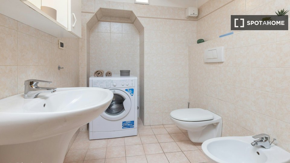 Double room Trento, 3 beds — photo 7