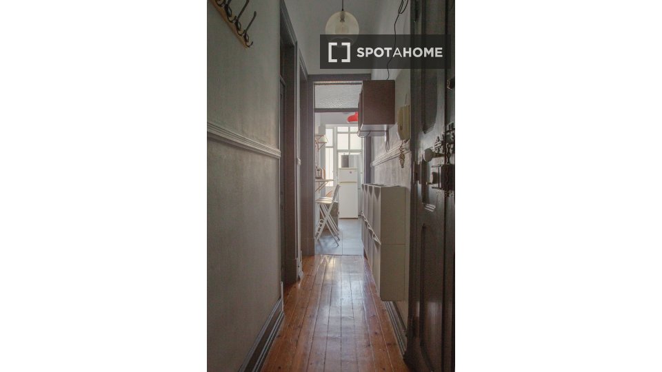 Double room Lisbon, 4 beds — photo 7