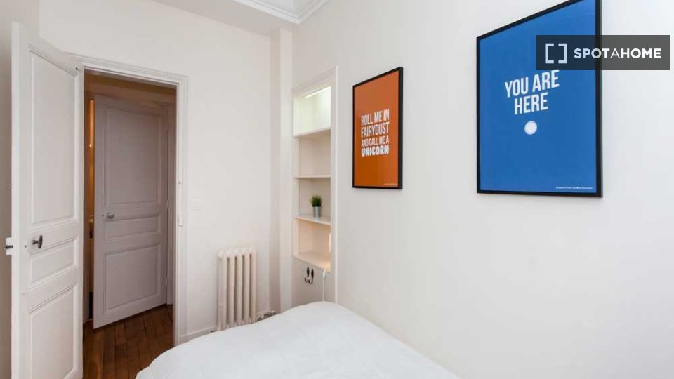 Double room Paris, 4 beds, 80m² — photo 25