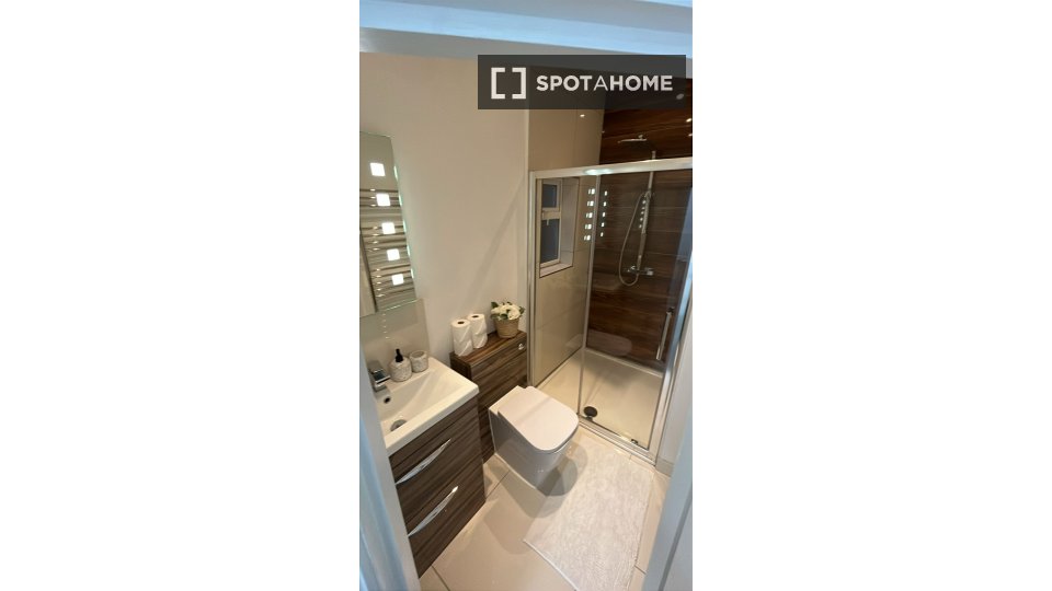Apartment London, 2 beds, 80m² — photo 18