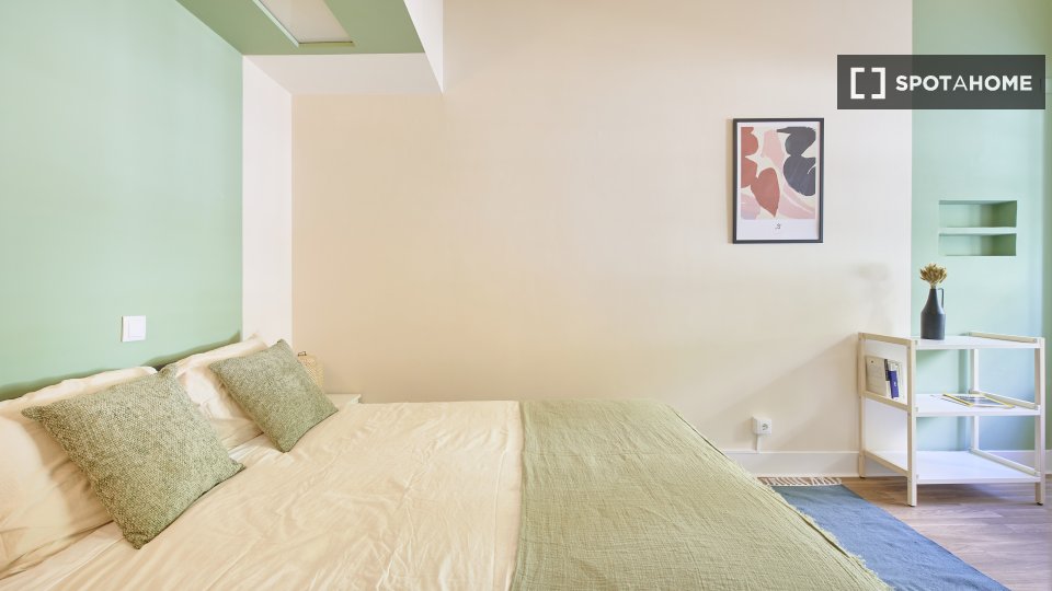Double room Lisbon, 9 beds — photo 8