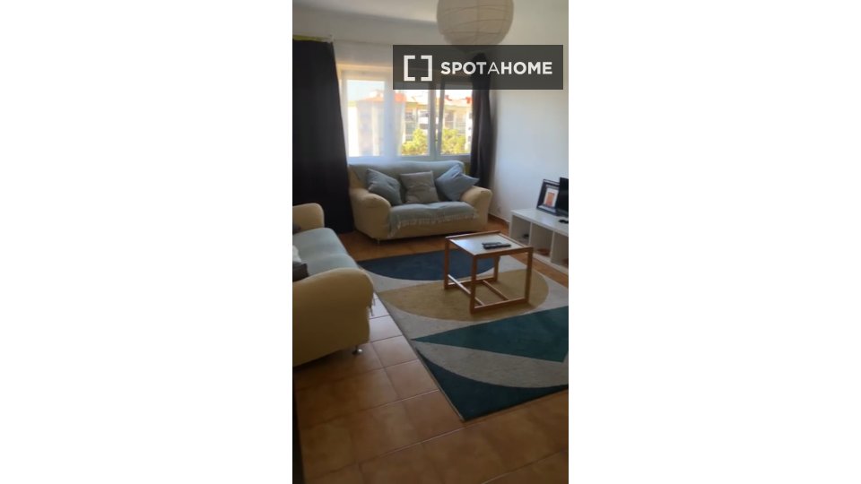 Apartment Lisbon, 3 beds, 74m² — photo 9