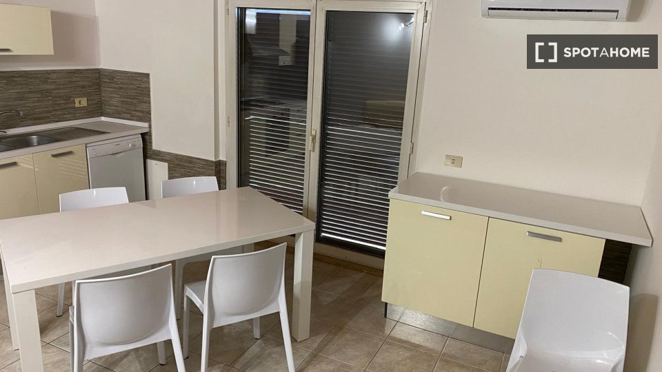 Apartment Milan, 1 bed — photo 5