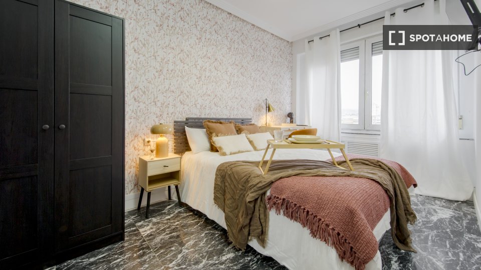 Double room Madrid, 8 beds — photo 10