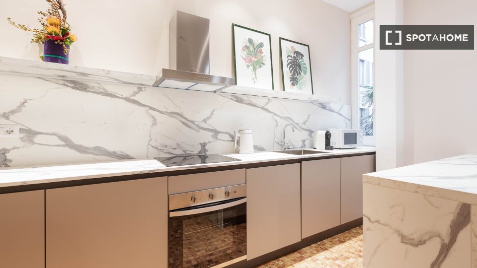 Apartment Milan, 1 bed, 70m² — photo 18