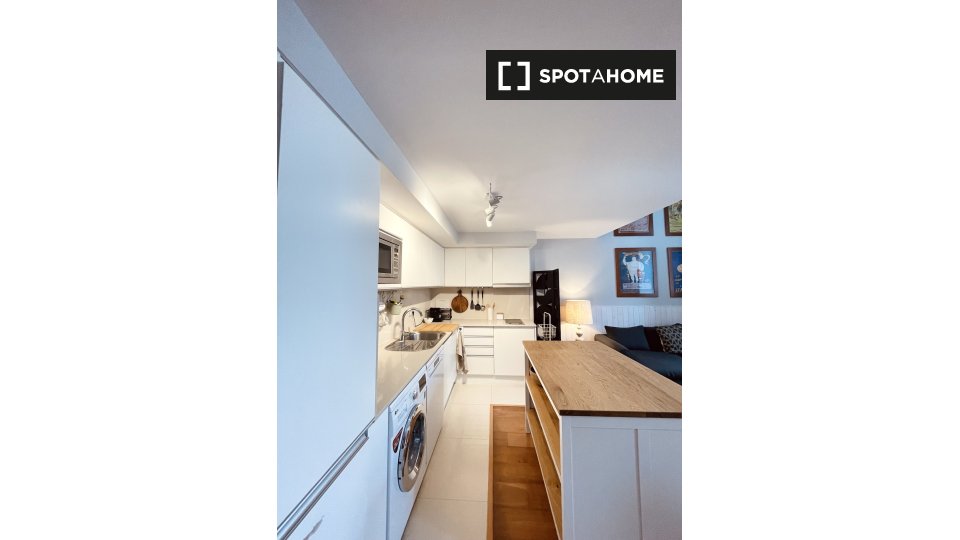Apartment Lisbon, 1 bed, 70m² — photo 10