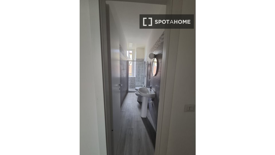Double room Milan, 4 beds, 90m² — photo 1