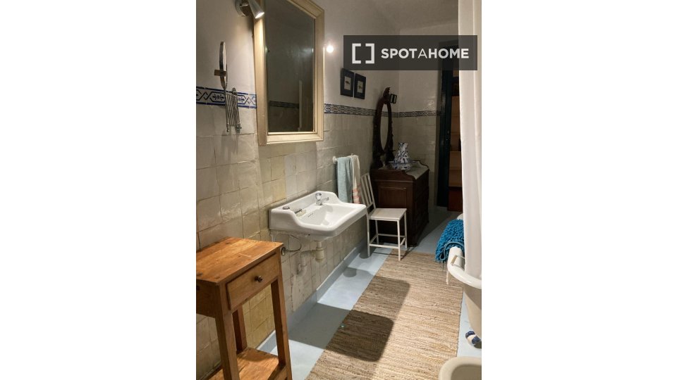 Apartment Lisbon, 3 beds — photo 15