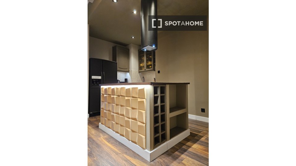 Apartment Budapest, 2 beds, 90m² — photo 12