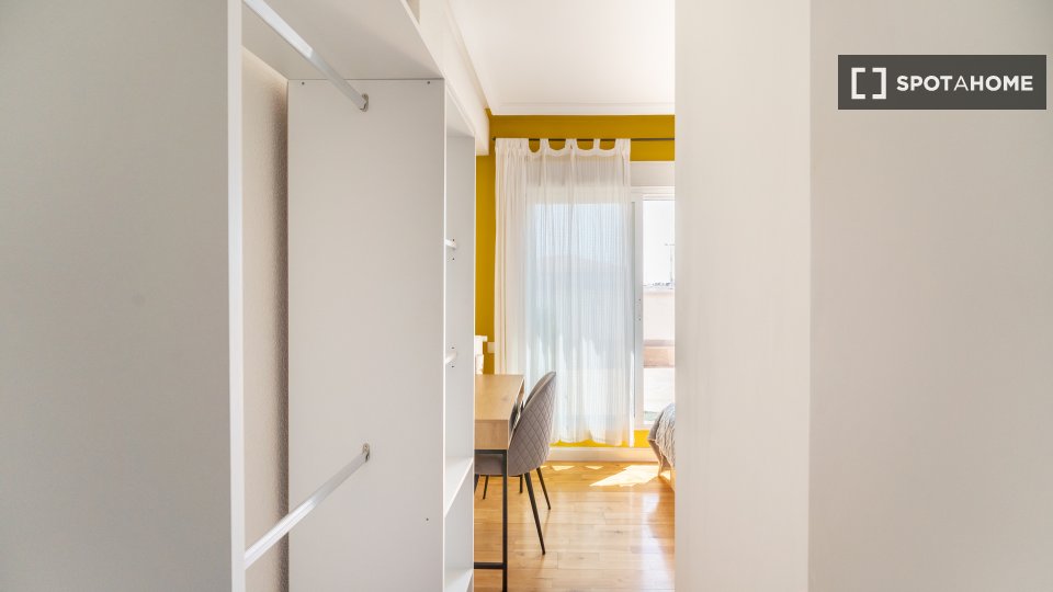 Double room Madrid, 6 beds — photo 13