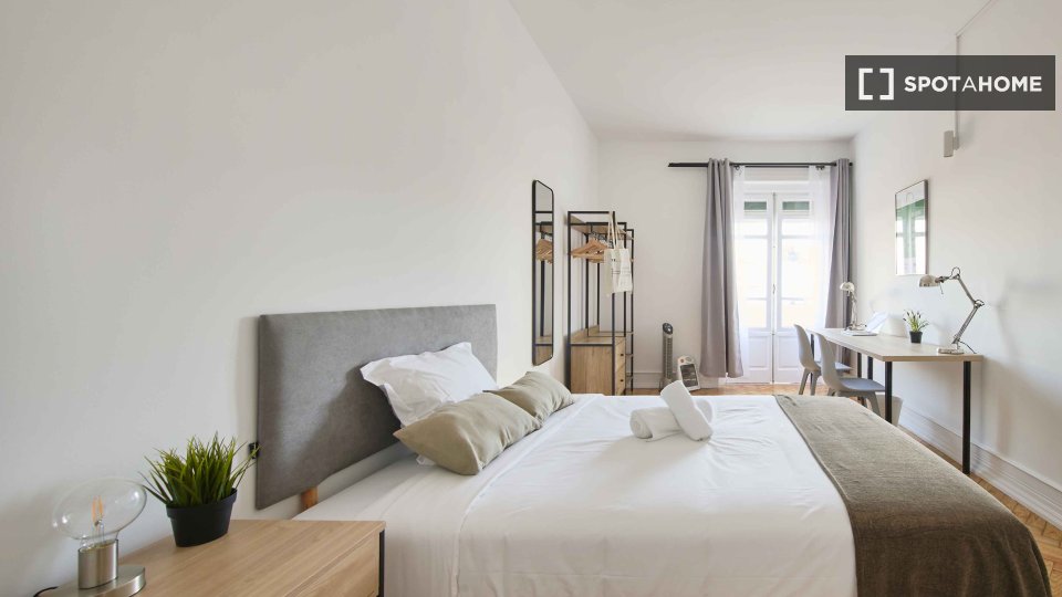 Double room Lisbon, 7 beds — photo 21