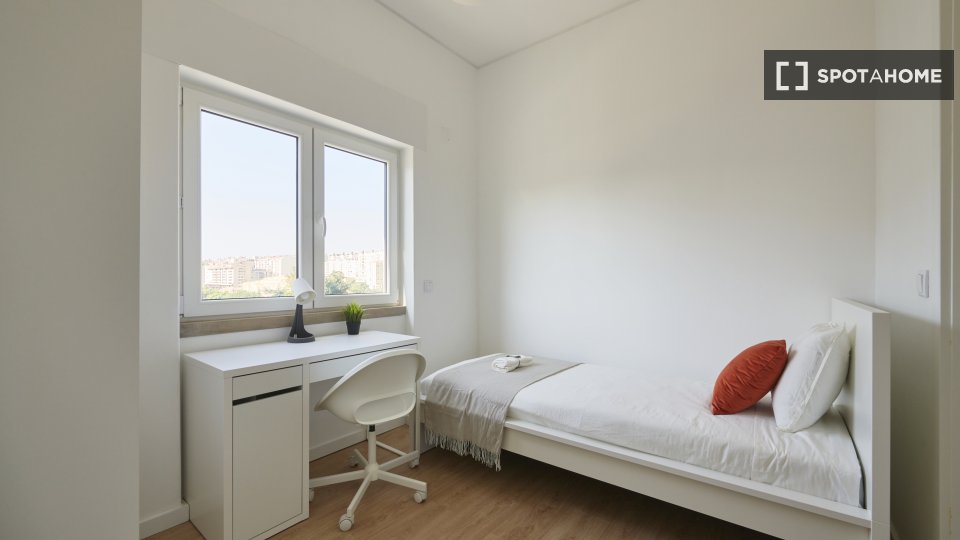 Double room Lisbon, 7 beds — photo 1