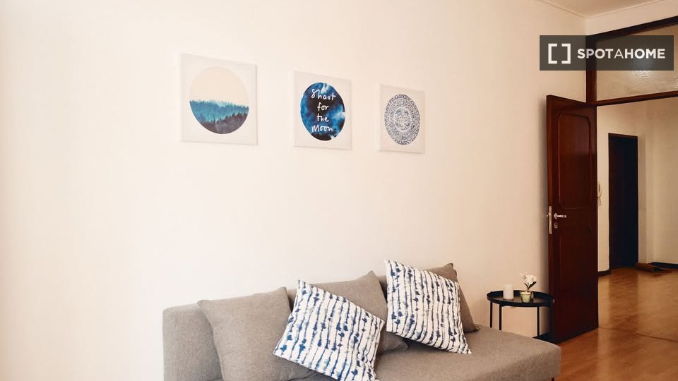 Double room Porto, 1 bed, 175m² — photo 14