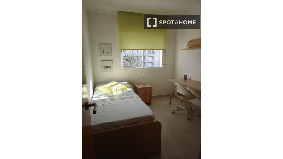 Apartment Valencia, 3 beds — photo 24