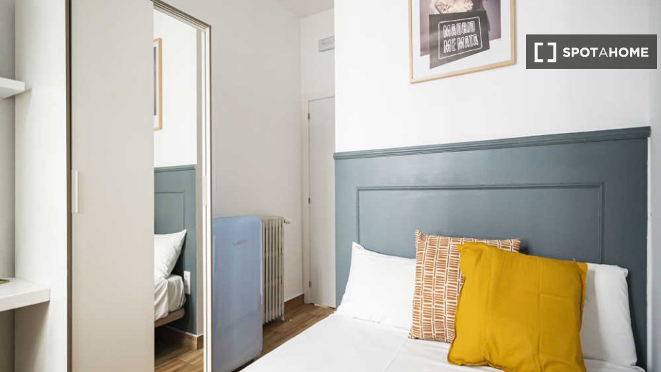 Double room Madrid, 67 beds — photo 52