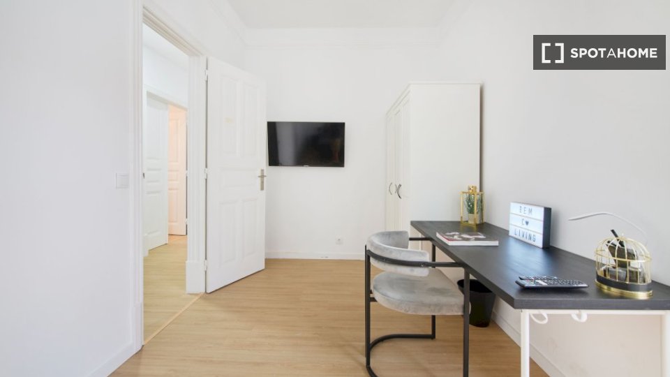 Double room Lisbon, 7 beds — photo 14